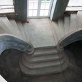 Сложная бетонная лестница в Тюмени